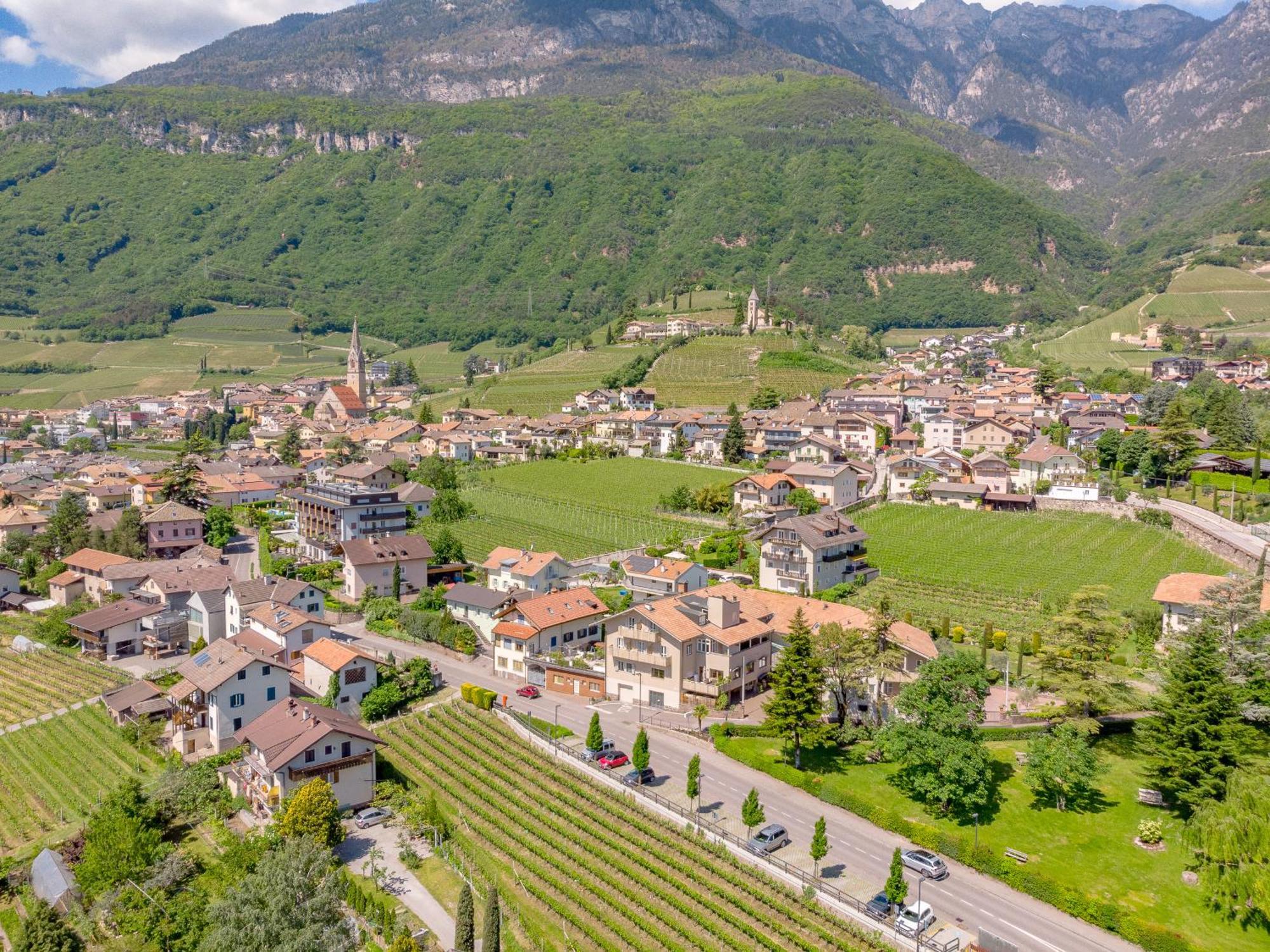 Tirolerin Garni Hotel Tramin an der Weinstraße Exterior foto