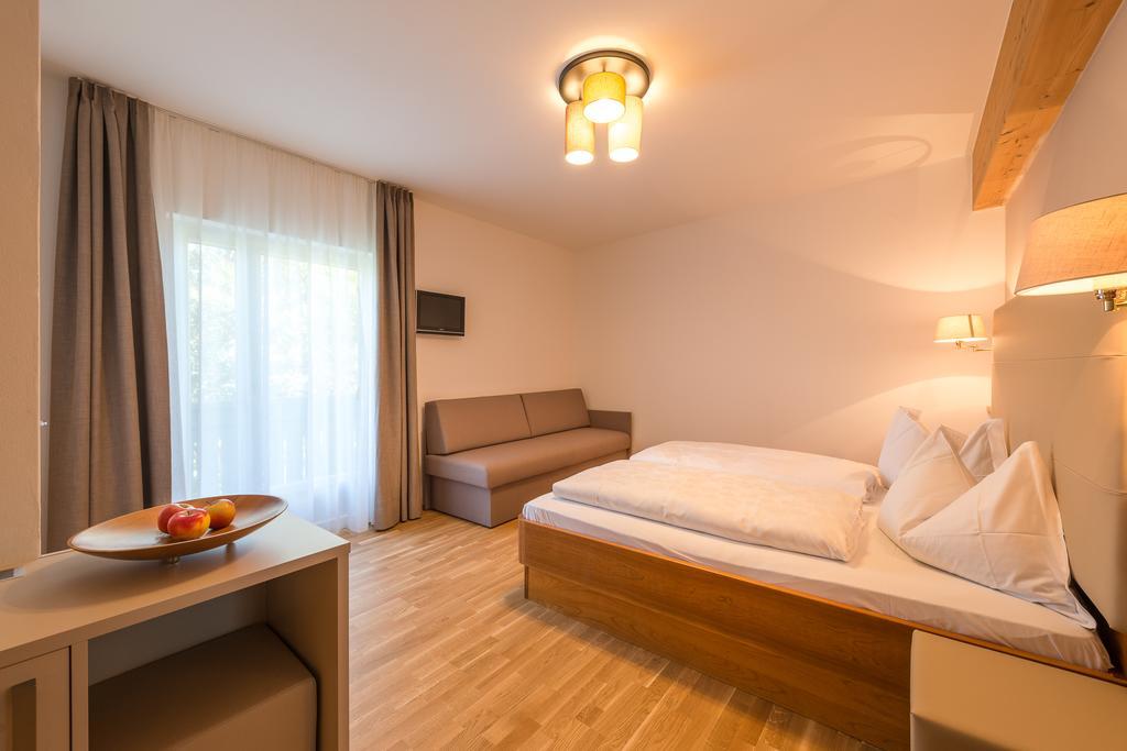 Tirolerin Garni Hotel Tramin an der Weinstraße Exterior foto