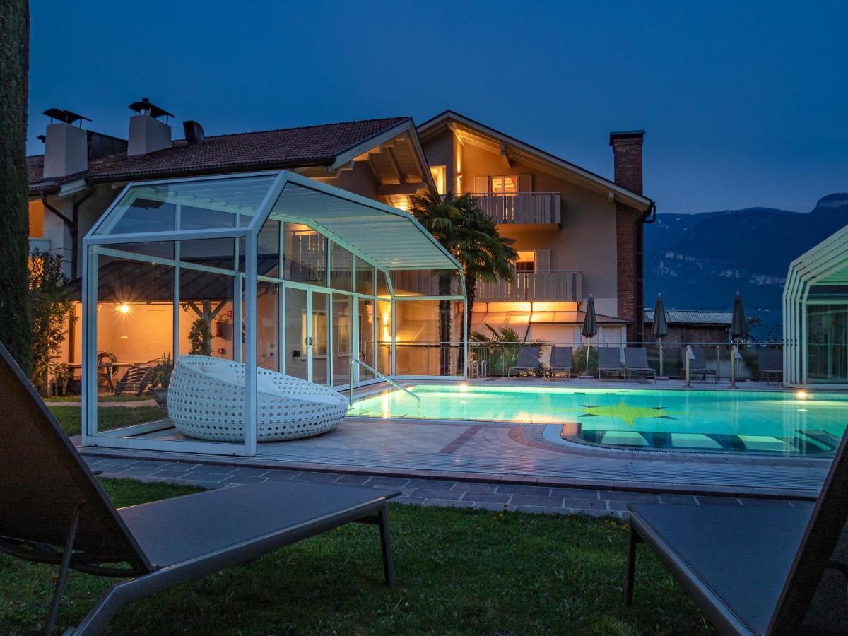 Tirolerin Garni Hotel Tramin an der Weinstraße Exterior foto